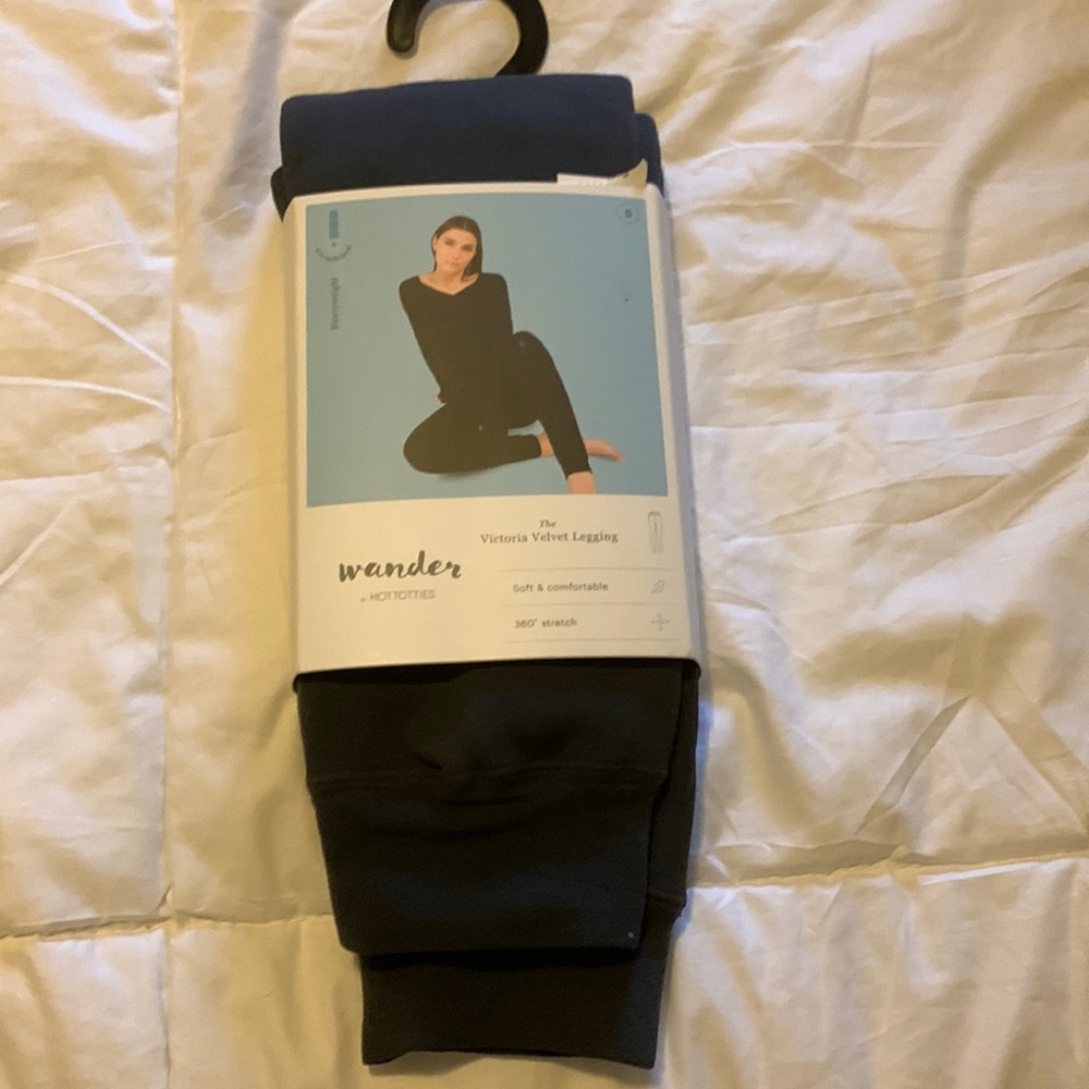Women’s small velvet lined leggings